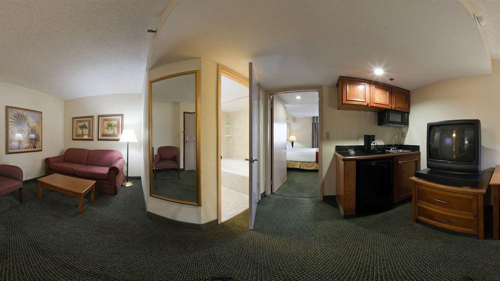 Holiday Inn Express Hotel & Suites Miami - Hialeah By Ihg Kültér fotó