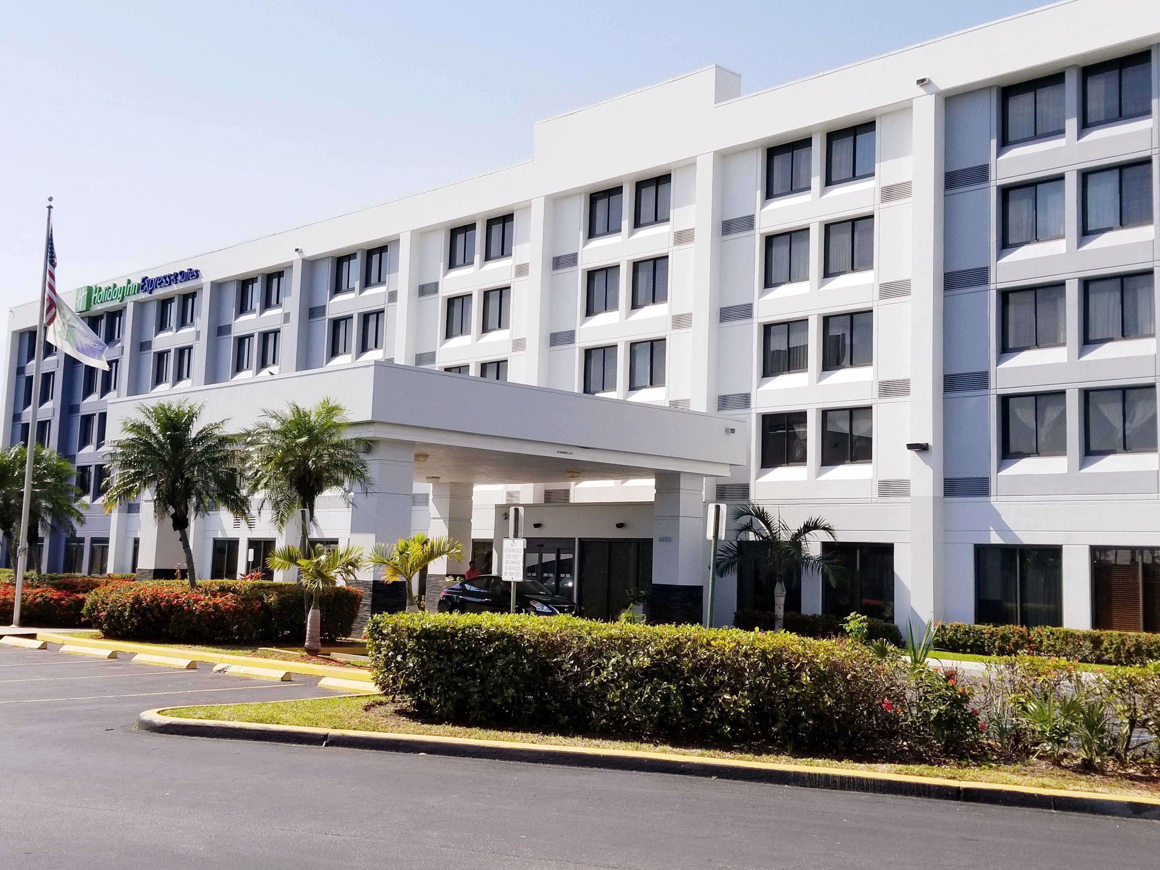 Holiday Inn Express Hotel & Suites Miami - Hialeah By Ihg Kültér fotó