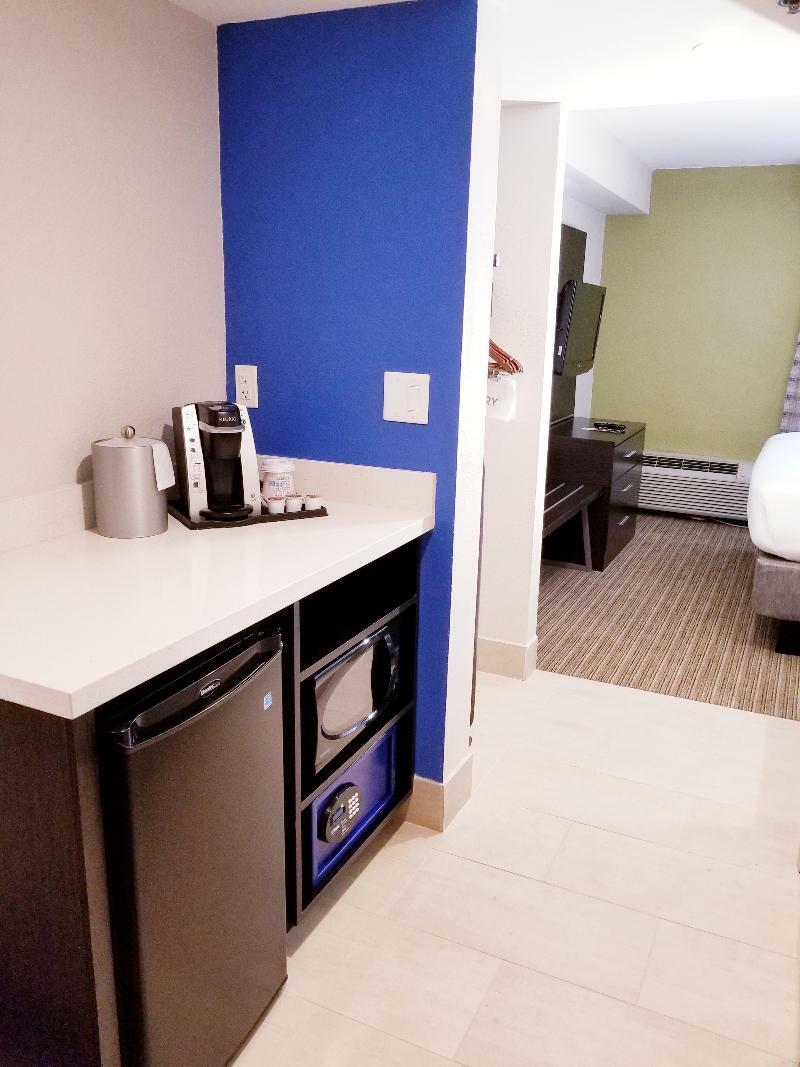 Holiday Inn Express Hotel & Suites Miami - Hialeah By Ihg Kültér fotó